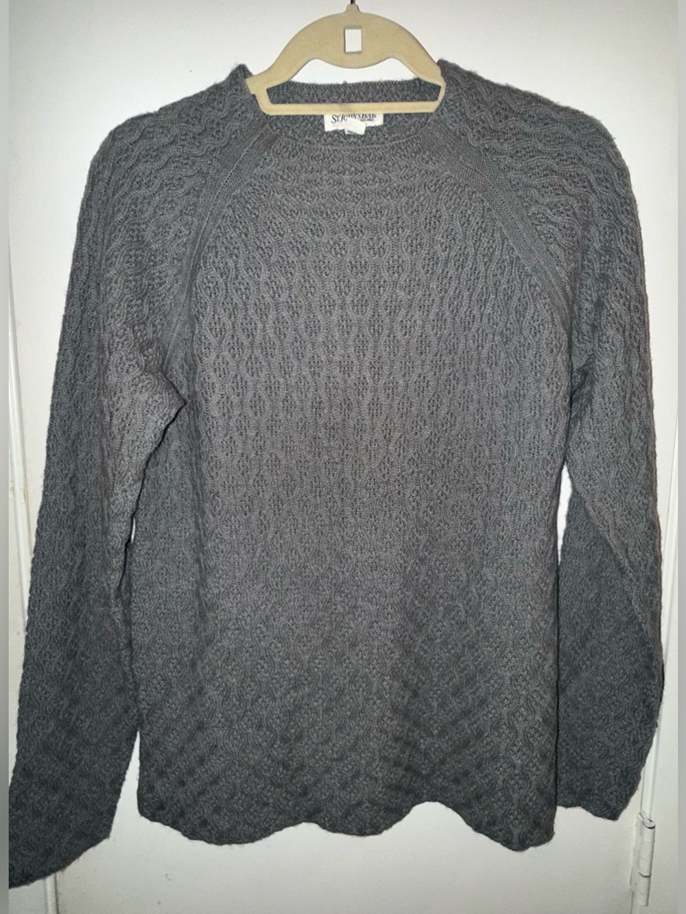 St. John’s Bay textured, greenish,grey cable knit design classic crewneck. Sz.S